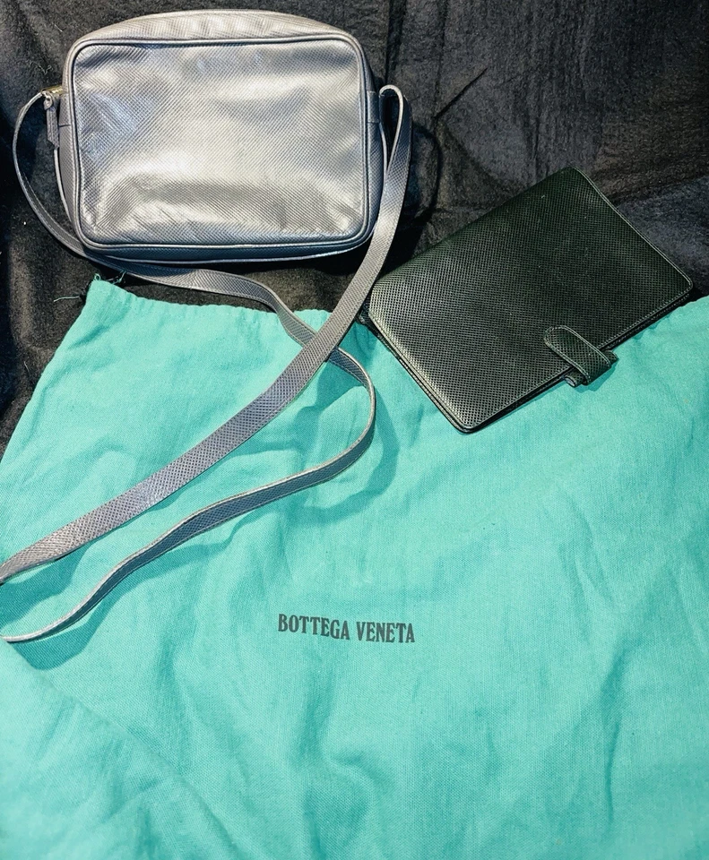 2 Pieces Bottega Veneta Green Leather Wallet Clutch & Grey Crossbody Bag Purse - Image 2 of 4