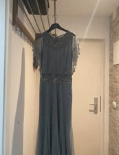 Lace&Beads Petite Damen Abendkleid lang Grau ...