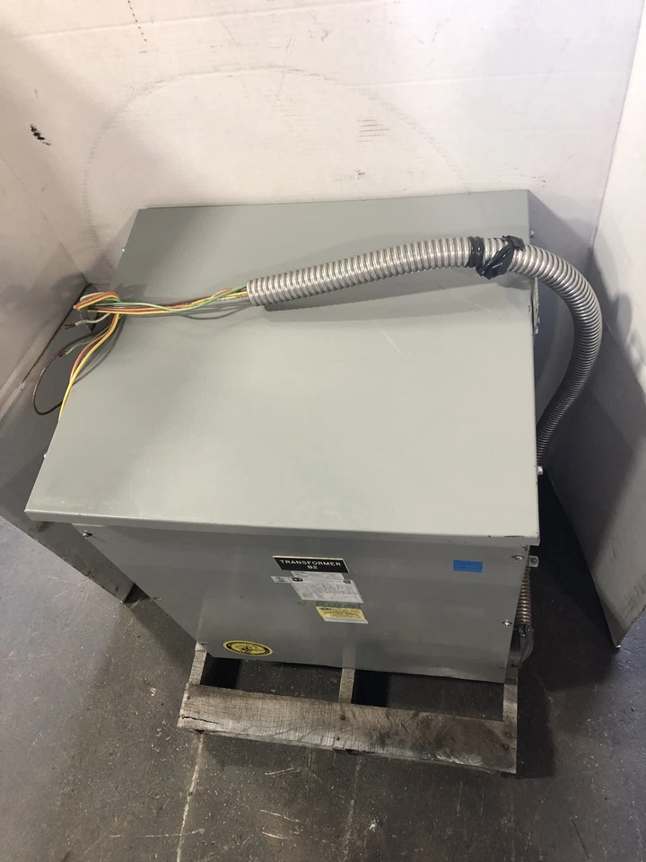 Transformador Bruce Electric Equipment BA75BN1/S1/Z/BE 75KVA 3PH con manguera Foto 3 de 4