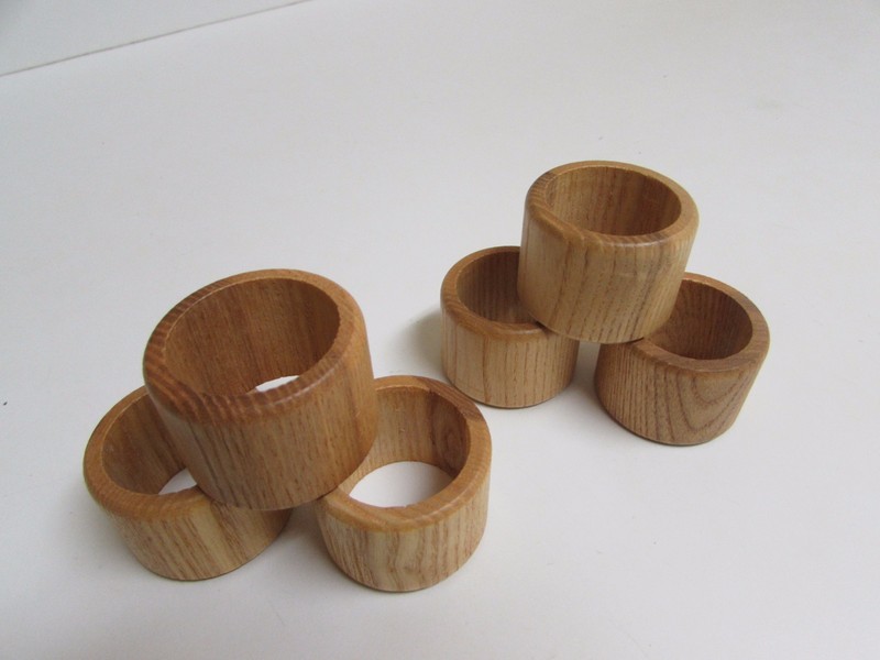 6 Wooden Napkin Rings 1 12/" in Diameter  1 "  wide 