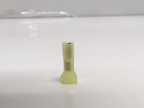 100 New Tyco Amp 4-520448-2 Female 12-10 AWG Yellow Quick Disconnect Terminals - Picture 3 of 7