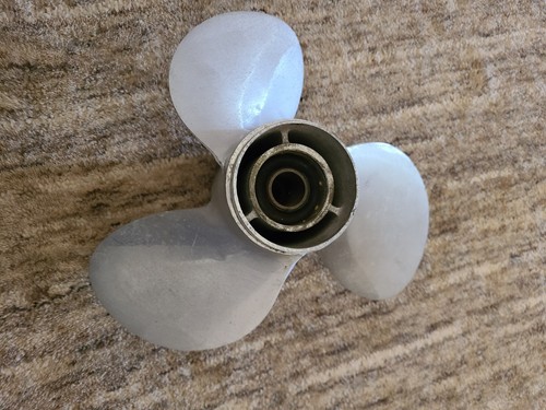 Michigan Propeller RH 3 Blade Aluminum Propeller 14 x 11 #PJ 87. CI TOTE