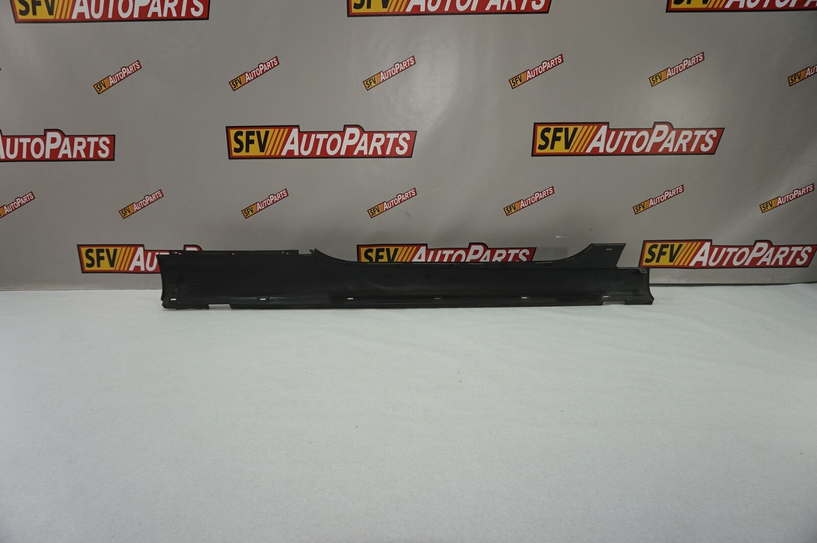 Bentley Continental GT 2004-2010 LEFT Rocker molding P/N 3W7853851C