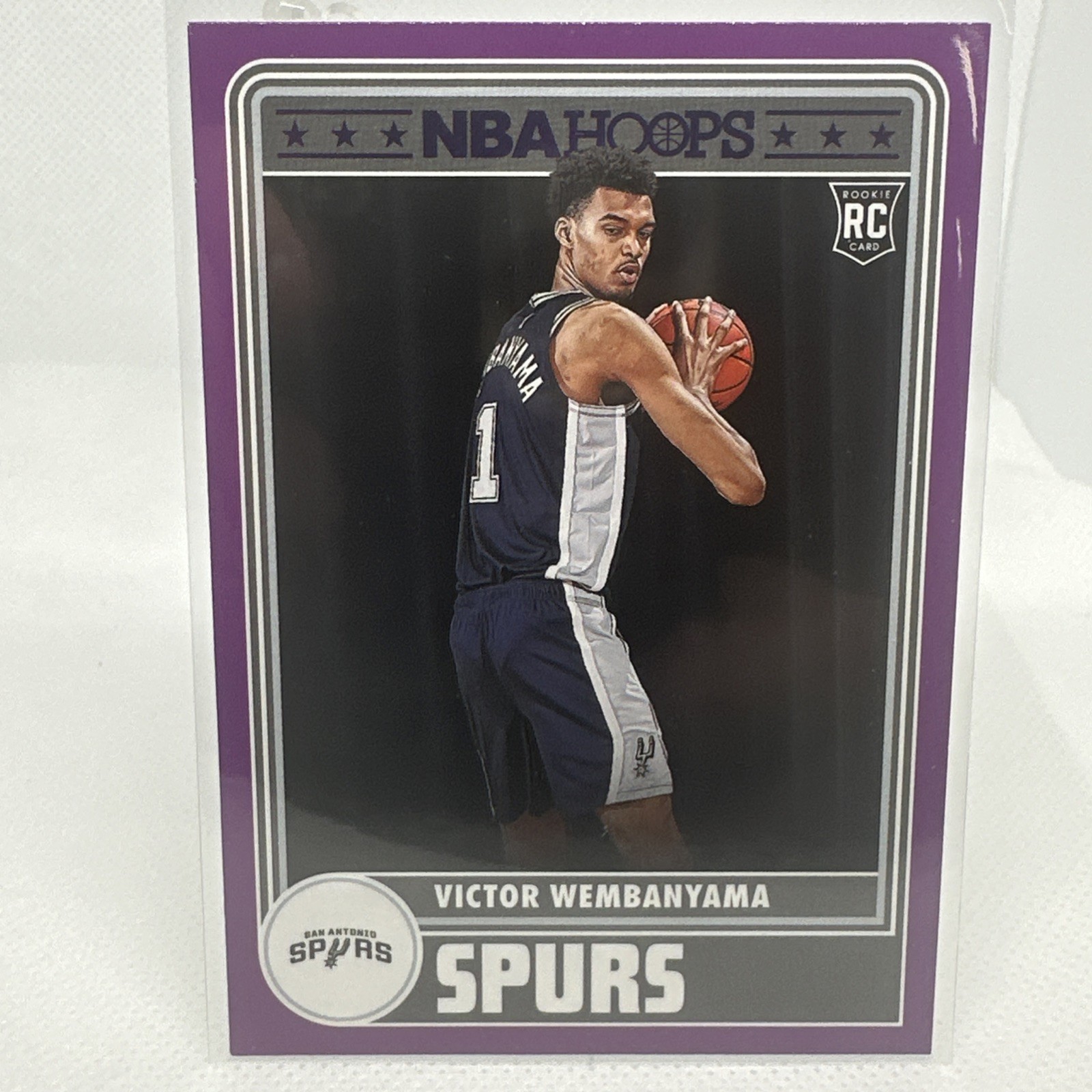 Victor Wembanyama 2023 Hoops #298 Tribute - Purple Price Guide