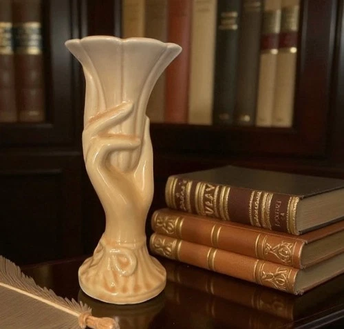 Vintage Shawnee Pottery USA Peach Trumpet Flower Bud Hand Shaped 9 3/4” Vase