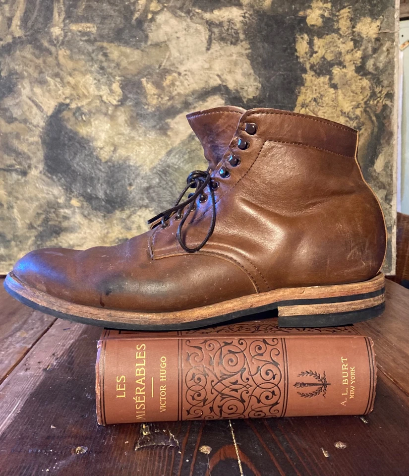 白色主靴。 9.5 D, 褐色, Dainite 鞋底。  状况良好。 — 第 4/4 张图片