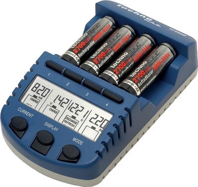 Technoline BC-1000 Akku Ladegerät AA AAA NiMH NiCd LCD Test Refresh Schnelllader