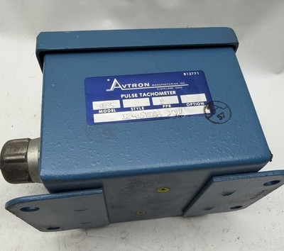 NOS AVTRON 12-15VDC 30MA PULSE TACHOMETER M185