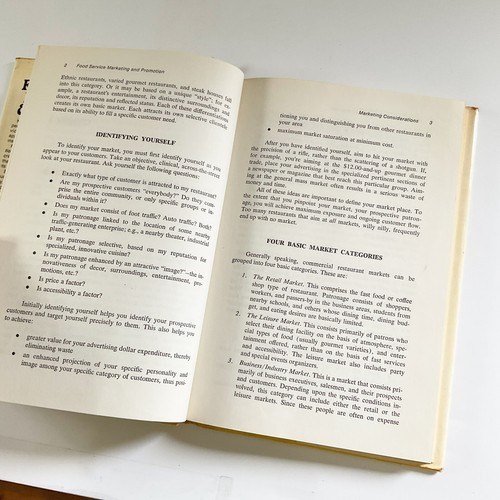 Food Service Marketing and Promotion Hardcover Book David D Seltz 1977 DJ - Imagen 17 de 21