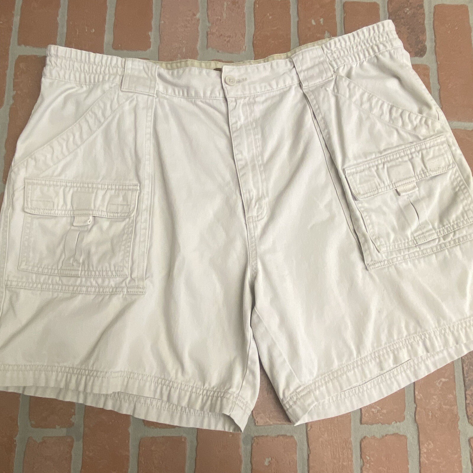 St John’s Bay Men’s Size 42 Khaki Cargo Shorts with Comfort Waistband 6.5in Inseam