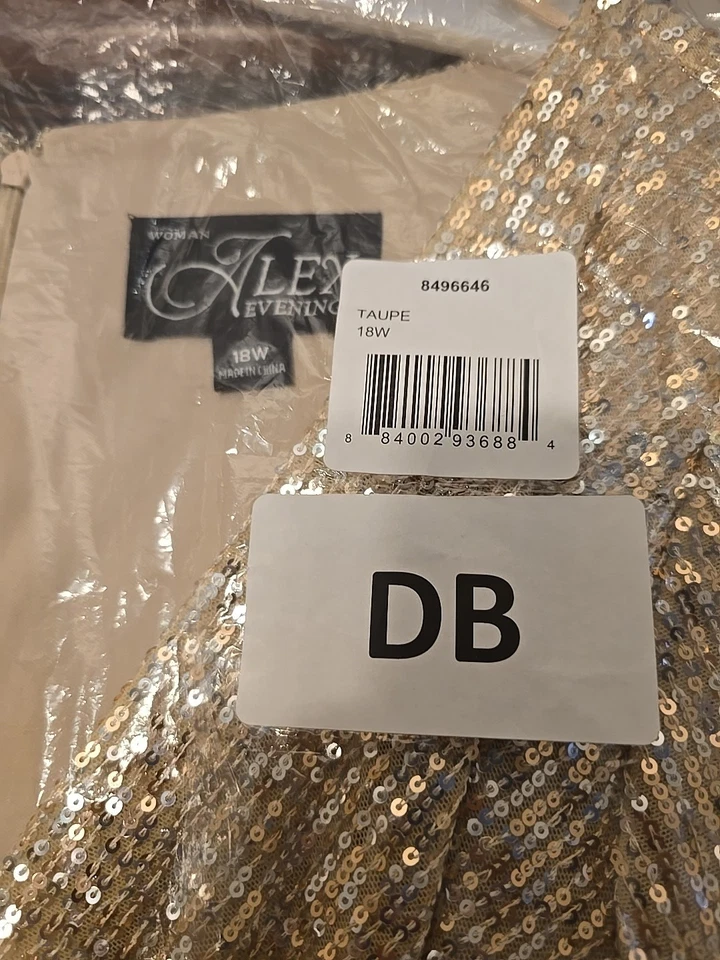 David's Bridal Formal Dress. Brand New With Tags. Never  Worn or Altered. 18W - Image 3 of 4