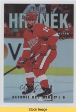 2021-22 Upper Deck Fleer Ultra Rainbow Foil Filip Hronek #31 READ 0il7