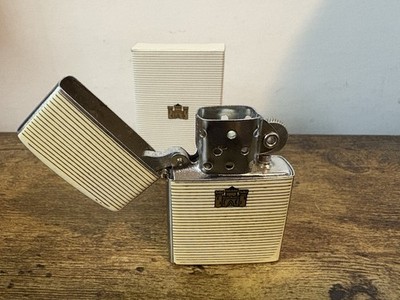 NOS Vintage Hadson Lighter White with Castle In Box Made in Japan