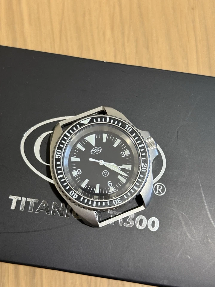 CWC Ti300 Titanium Divers Watch Swiss Made - Image 3 of 4