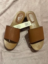 Esprit CAYLEE whiskey clogs 7M nwt 