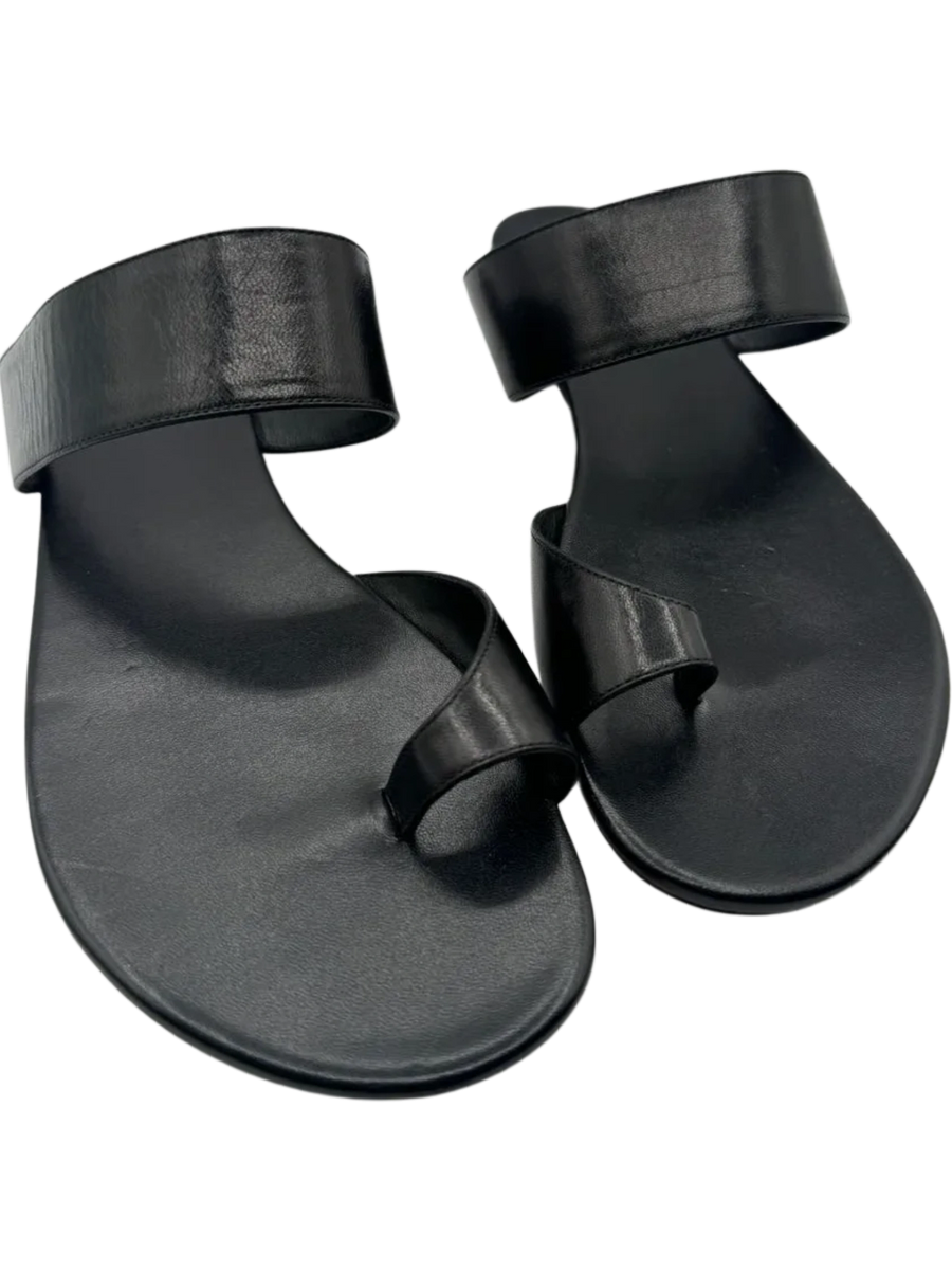 靴 THE ROW Infradito Flat Leather Sandals NEW* The Row Infradito Flat Leather Toe-Strap Slide Sandals