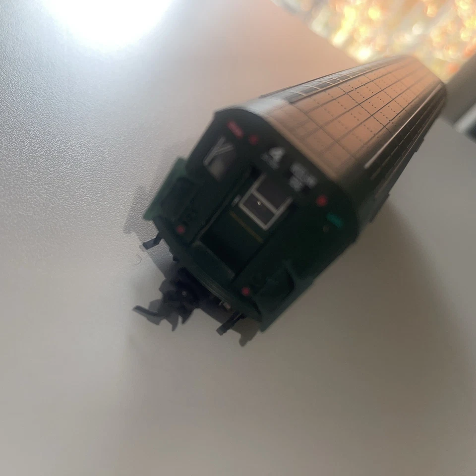 HO Scale MTA NYC Subway Car #7070 – 4 Train Utica Avenue – Green R17 Style - Image 3 of 3