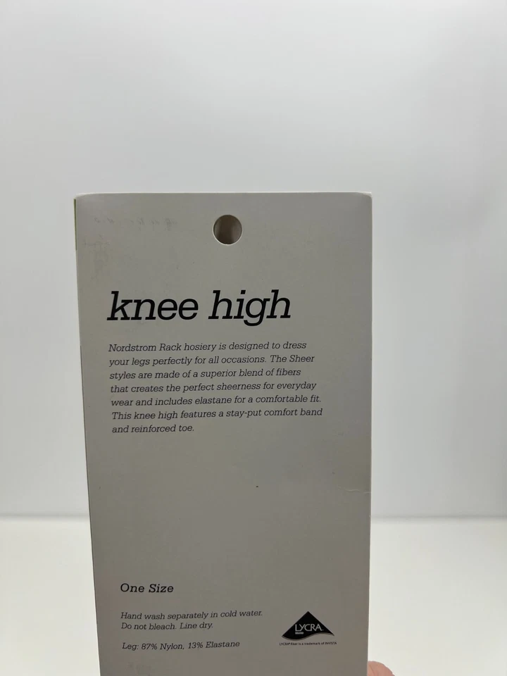 Nordstrom Rack Nylon Hasta la Rodilla - Beige Básico - Talla Única Puntera Reforzada 4 Pares Foto 3 de 4