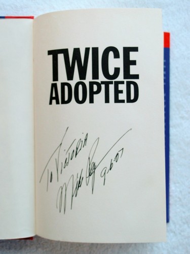 Twice Adopted (Signed by Michael Reagan) & The City on a Hill - Foto 3 di 8