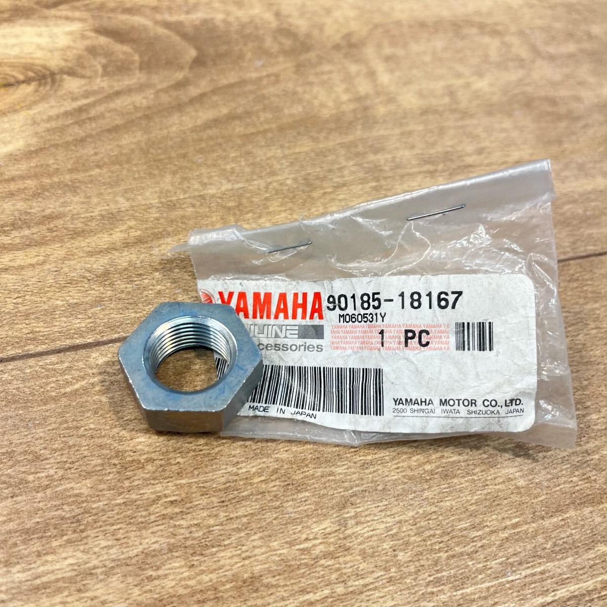 YAMAHA OEM NOS SELF LOCKING NUT / 90185-18167 / FZS600 FJR1300 | eBay