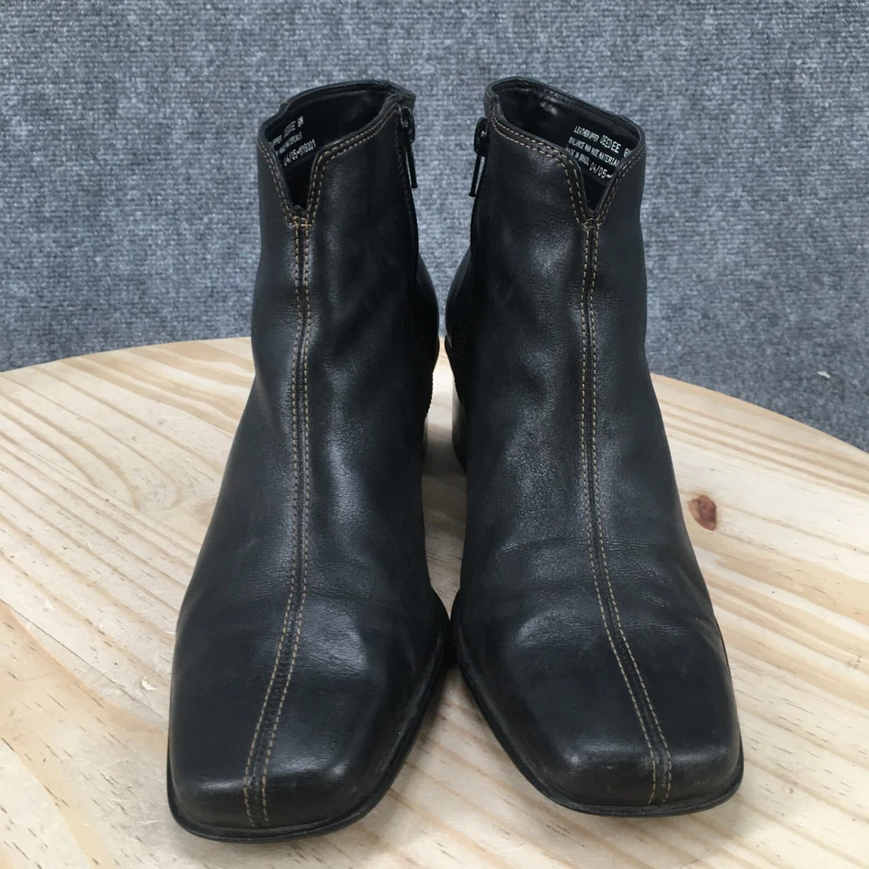 Bass Boots Womens 8 M Deedee Ankle Booties Black Leather Square Toe Zip Heels - Image 3 of 4