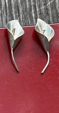Vintage STUART NYE Sterling Calla Lily Screw Back Earrings Hand Made Signed