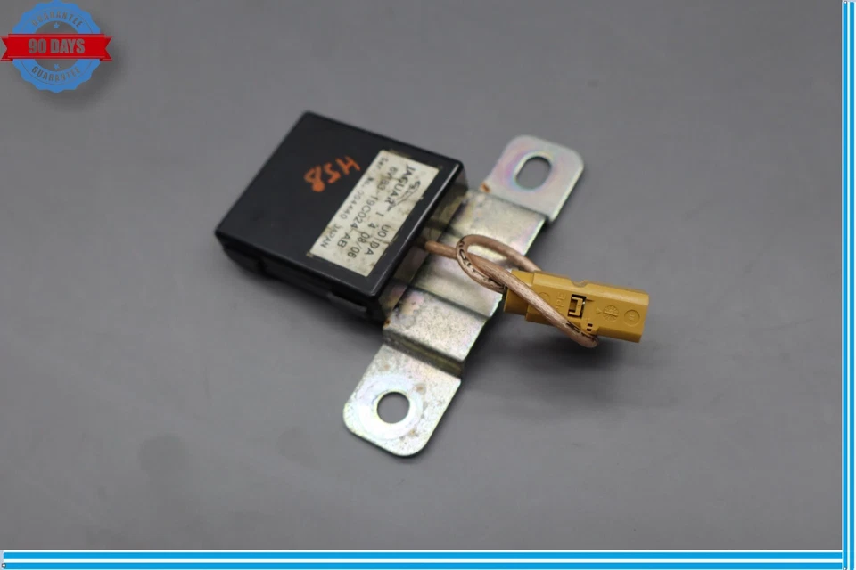 07-15 Unidad Módulo Amplificador Antena Jaguar XK XKR X150 6W8319C024AB Fabricante Original Foto 3 de 4