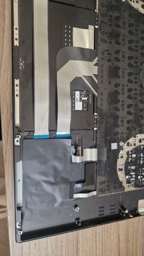 Razer Blade RZ09-02386E92 Palmrest & Backlit Keyboard + touchpad 12255327-00 - Afbeelding 4 van 24