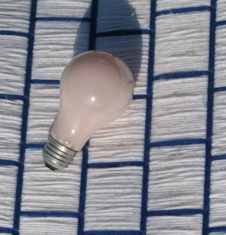 BOX of 2 new 100 watt SOFT PINK rose Sylvania 100w LIGHT BULB ban A19 sub4GE - Image 2 of 4