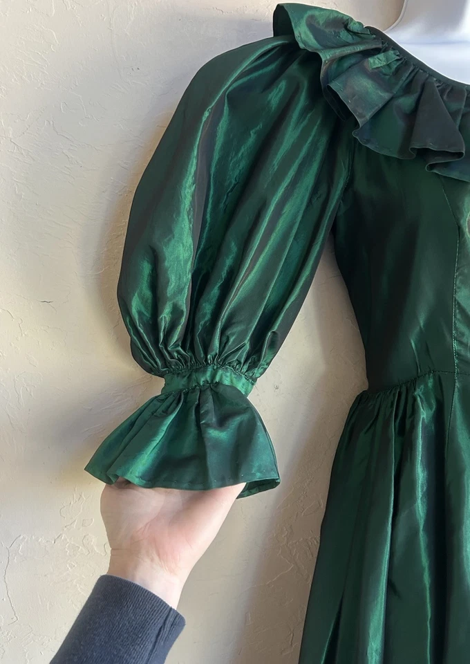 Vintage Emerald Green Taffeta Prairie Gown XXS XS Formal Holiday Romantic 70s - Image 3 of 4