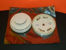 CERBERUS PYROTRONICS DI-AX3 SMOKE ION DETECTOR HEAD 