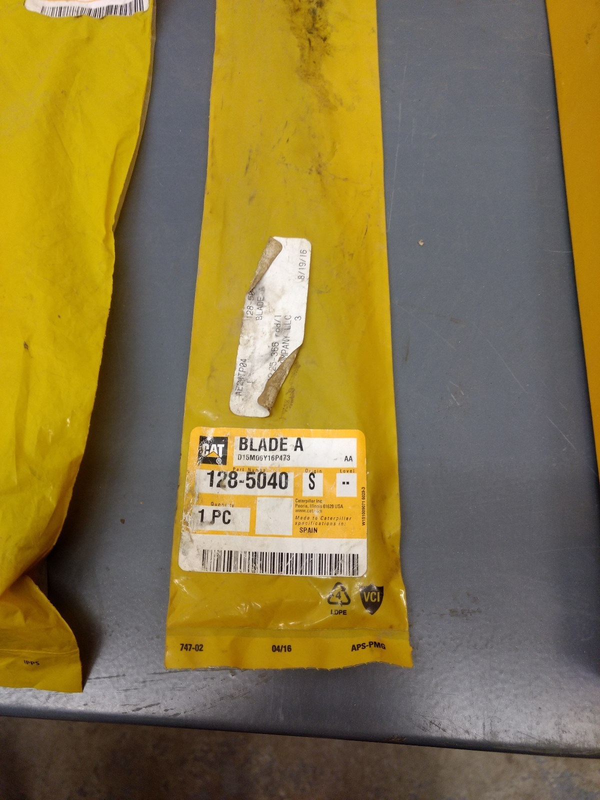 CATERPILLAR 1285040 CAT WIPER BLADE 1285040 eBay