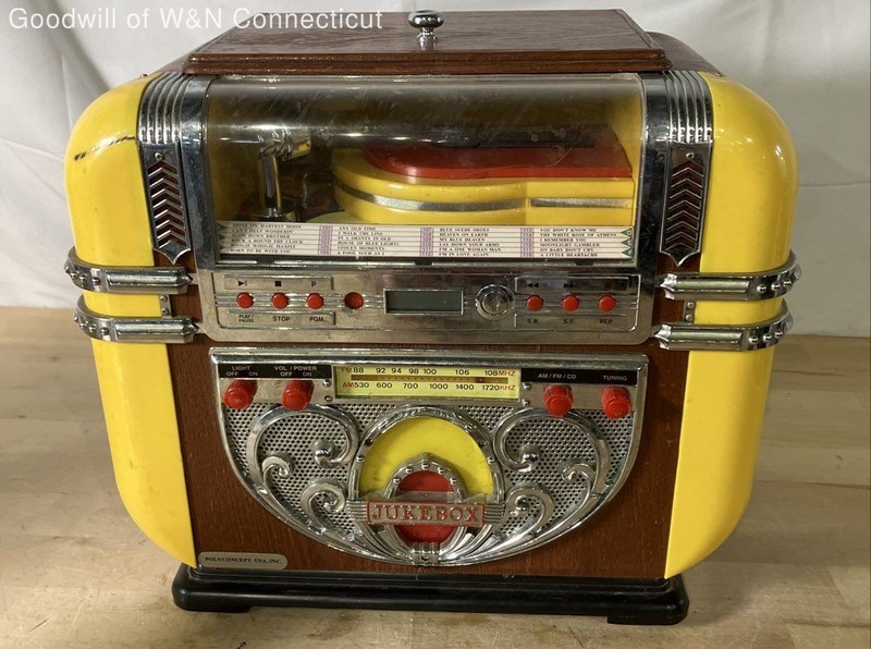 Polyconcept 541.430 Retro Tabletop Jukebox AM/FM Radio CD Player Lights Tested