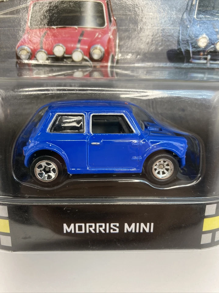 Hot Wheels Retro Entertainment The Italian Job Blue Morris Mini - Image 2 of 4