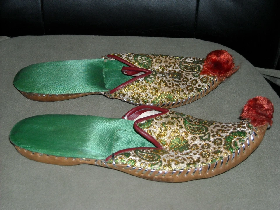 vintage genie Arabian silk Halloween real shoes leather bottoms green gold red - Image 3 of 4