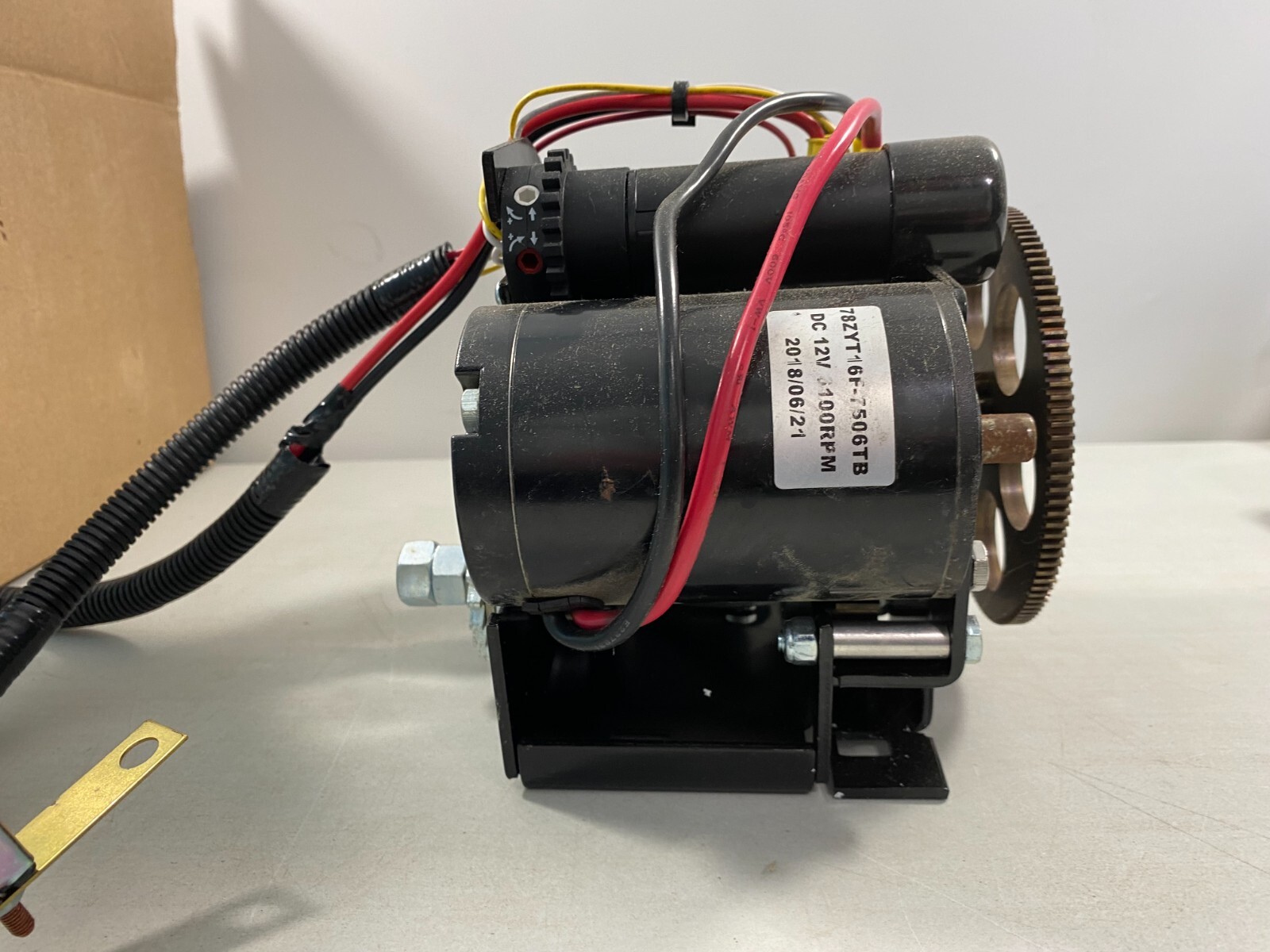 Carefree P55012 Pop Up Camper 12V Winch 1200lb Lift NEW eBay