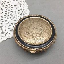 Art Nouveau Loose Powder Compact Gold Tone Mesh Bottom 2 3/8" Antique