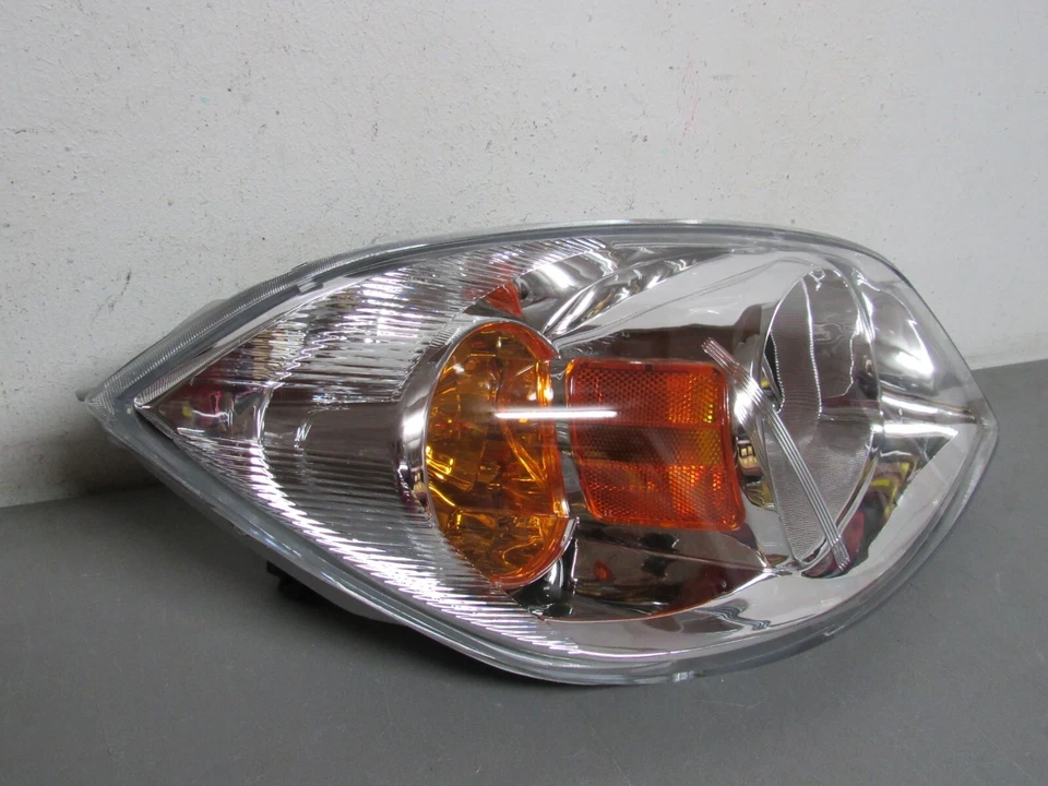 2005 2010 CHEVROLET COBALT RIGHT SIDE HEADLIGHT HALOGEN - Image 2 of 4