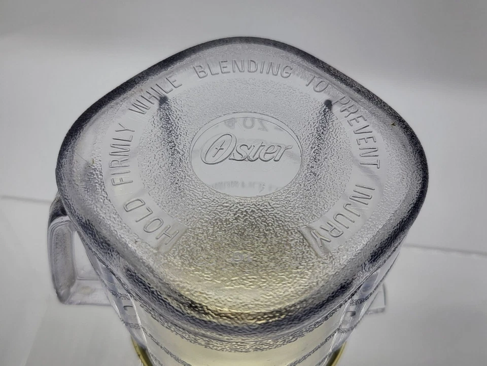 Mini tarro de plástico Oster OSTERIZER de colección mezcla y almacenamiento tapa de metal amarillo de 8 oz Foto 4 de 4