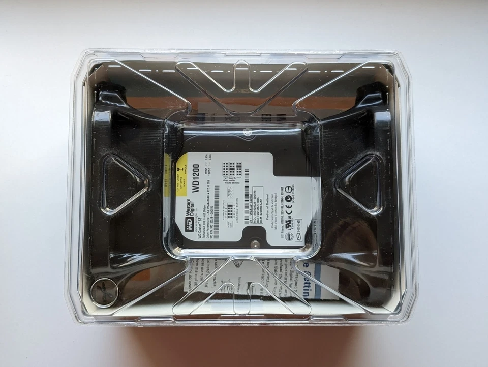 Western Digital 120 GB EIDE Hard Drive with 8MB Cache New In Original Packaging - Image 2 of 4