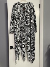 NWT Unique Women’s Zig Zag Bottom Zebra Print Pull Over Dress Size XXL