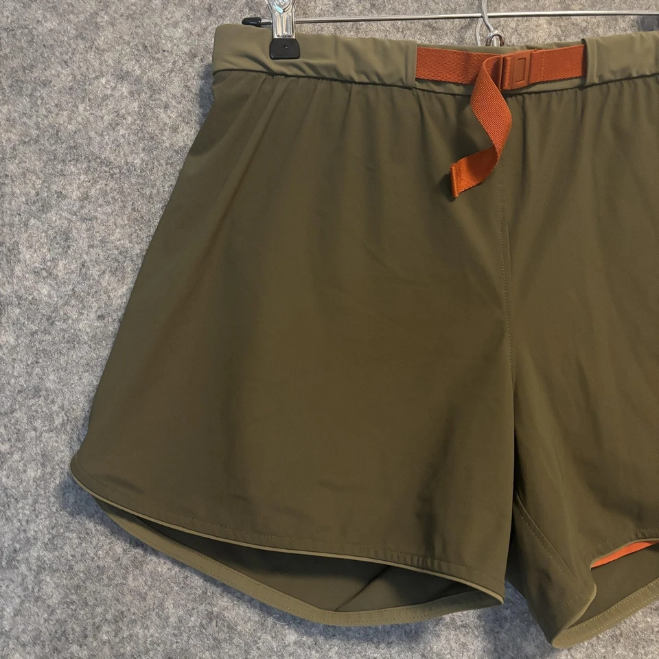 Pantalones Cortos Tracksmith Para Mujer Medianos Verde Oliva Pista de Correr Logo Atlético Foto 3 de 4