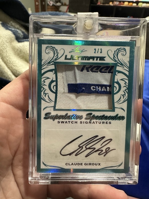 Claude Giroux Leaf Superlative Spectacular SS-CG1 2/3 Patch Auto