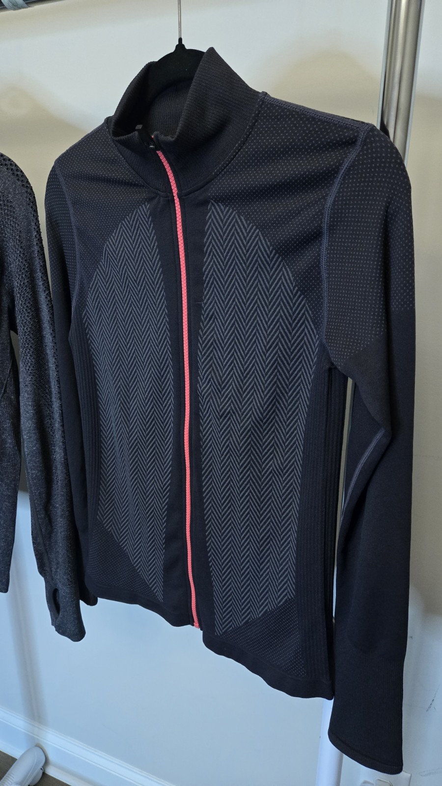 Fabletics Women's Bundle  Fullzip Run Jacket & Pu… - image 2