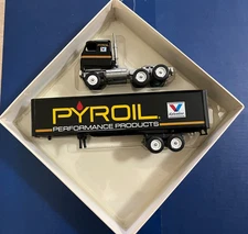 Winross Pyroil Performance Valvoline Tractor & Trailer