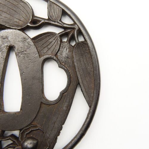 Tsuba 'Bamboo grass with a spider' Japanese Antique Sword Fitting Samurai Katana - Picture 7 of 24