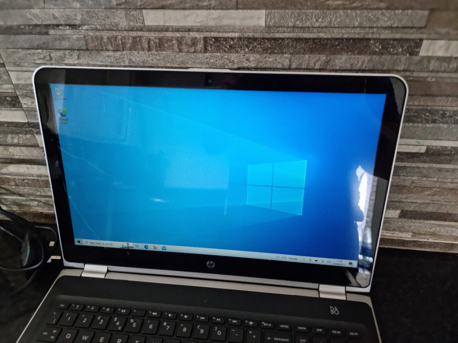 H1045 Hp Pavilion X360 15-bk056 15.6" FHD Touch Pentium 2.11Ghz 128gb 4GB Win 10 - Picture 6 of 24