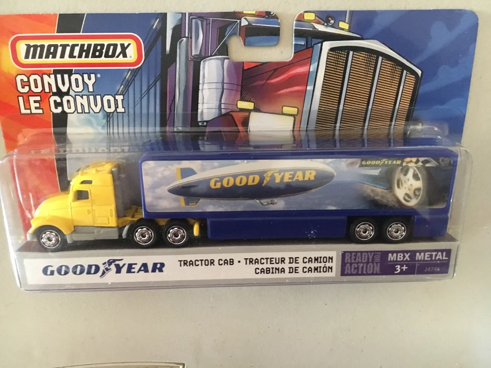 2005 GOOD YEAR BLIMP Matchbox Convoy Tractor Cab Semi Diecast NEW SEALED - Image 2 of 3