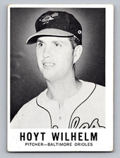 Top 10 Hoyt Wilhelm Baseball Cards 24