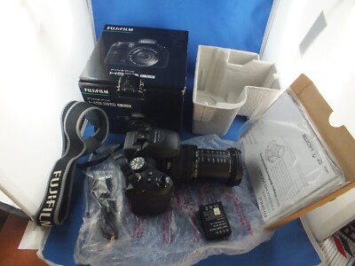 Fujifilm Finepix HS35 EXR 24-720mm 16 MP LCD OVP Kamera  HS35EXR neuwertig